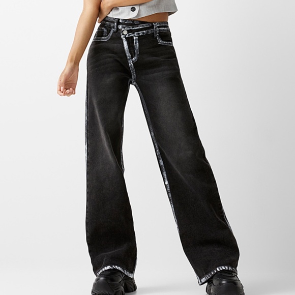 Vibrant M.I.U black with painted white bands and crossover waist jeans NWT - Picture 1 of 14